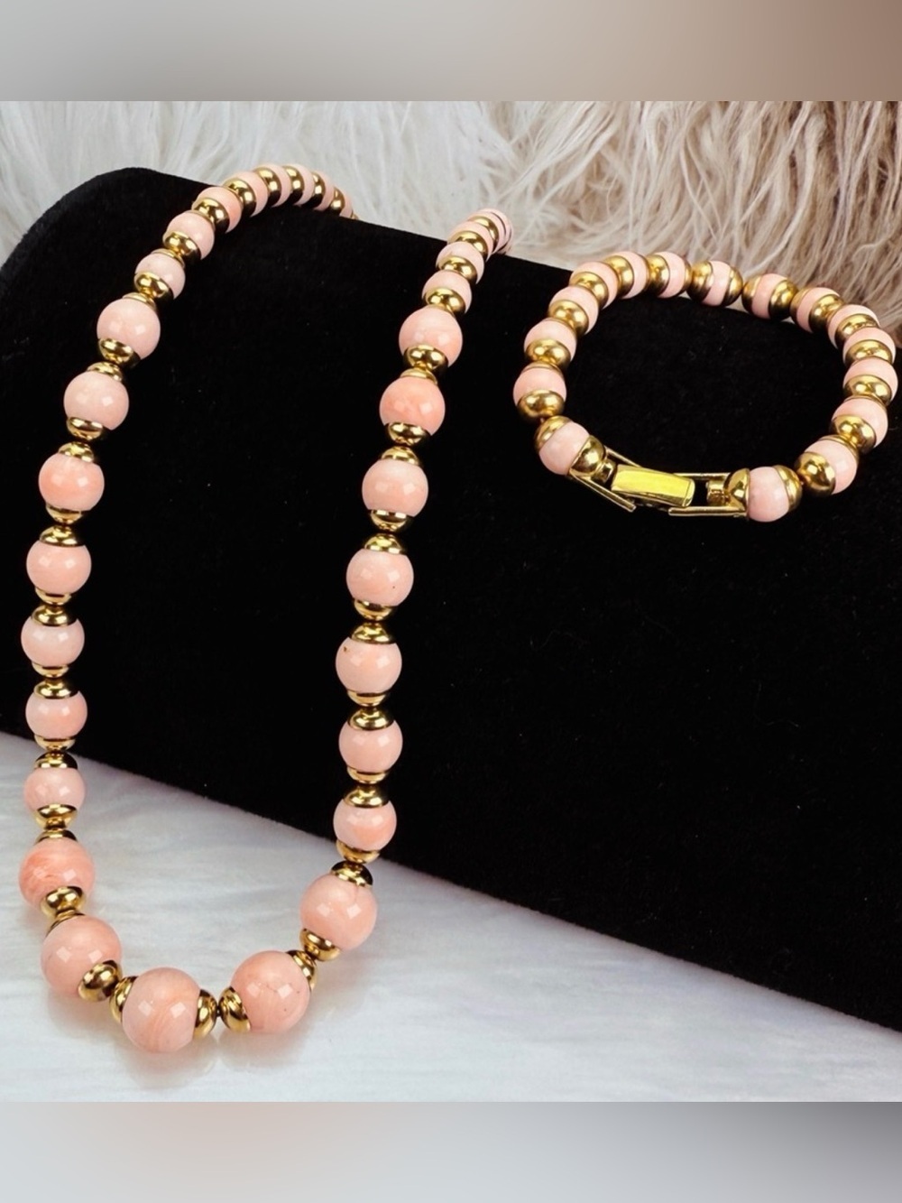 Vintage Avon Pink and Gold Beaded Bracelet and necklace set